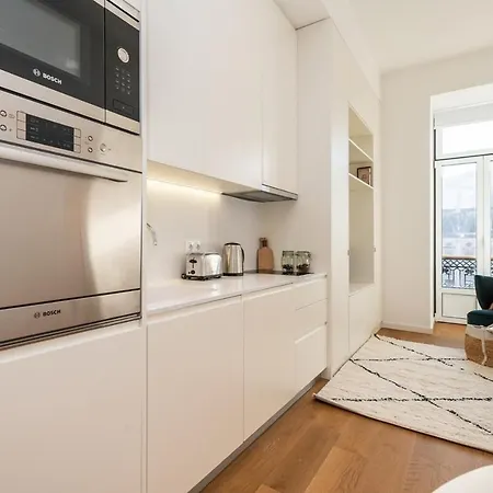 Spacious In Appartamento Lisbona